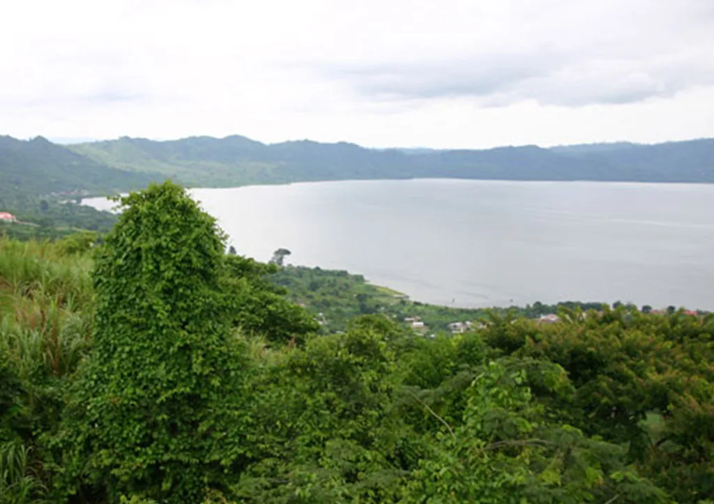 Lake Bosomtwe & Bobiri forest